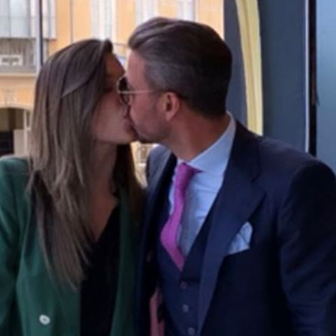 Lorena Gómez y René Ramos derrochan amor en la Semana Santa de Málaga