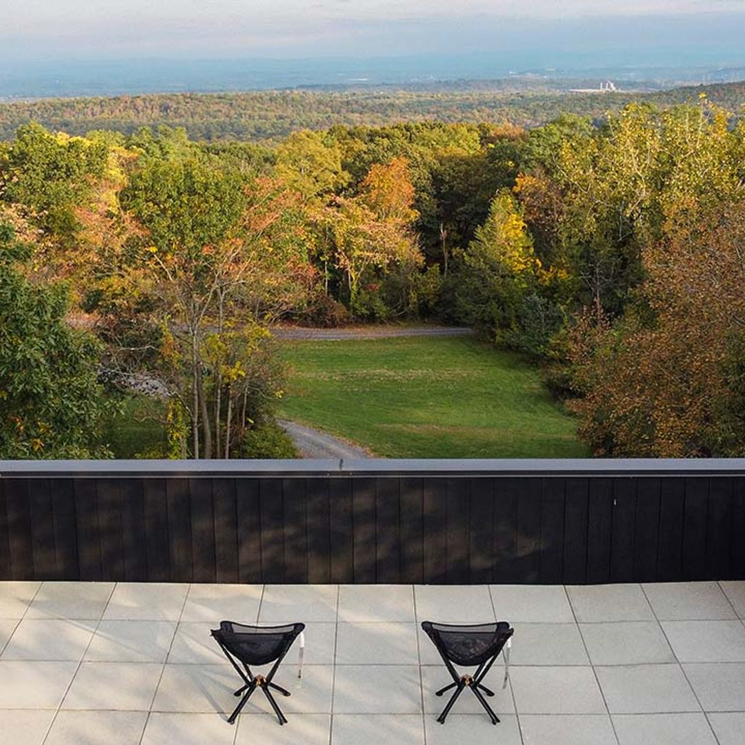Una casa 'mirador' de arquitectura vertical para aprovechar las vistas del paisaje