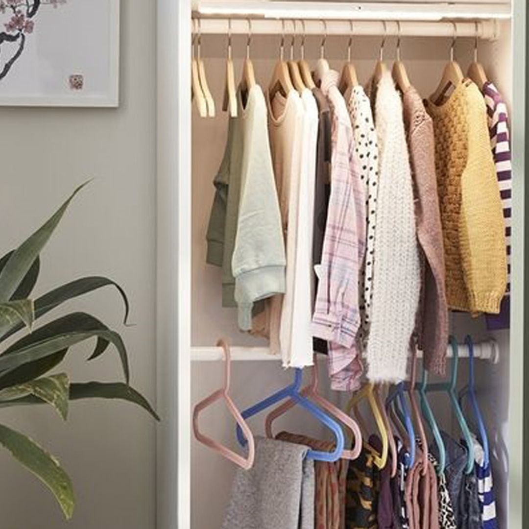 ¿Necesitas organizar tu ropa? 5 trucos geniales para armarios pequeños