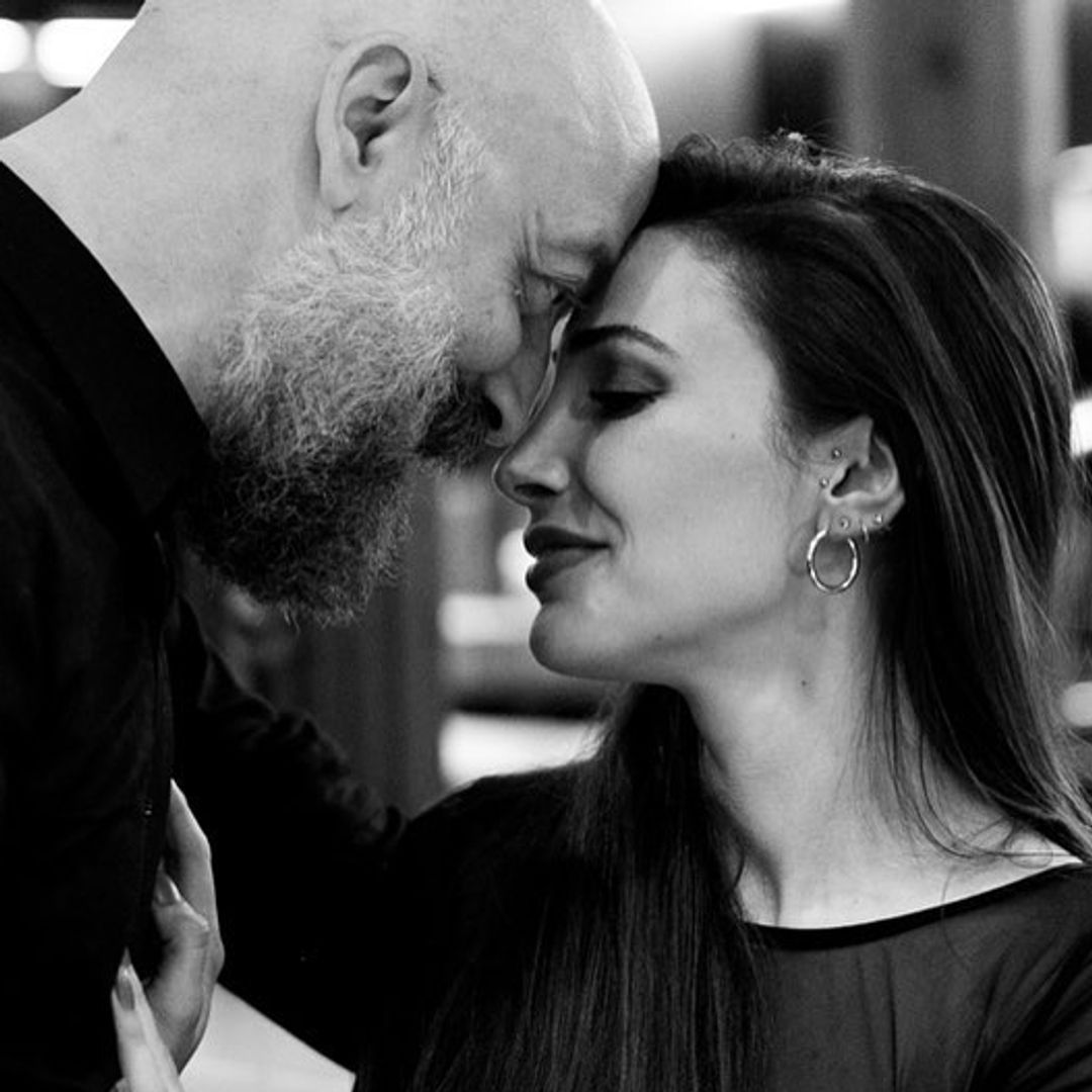 El día que Goyo Jiménez se arrodilló ante Paloma Mefer y transformó San Valentín en comedia y amor