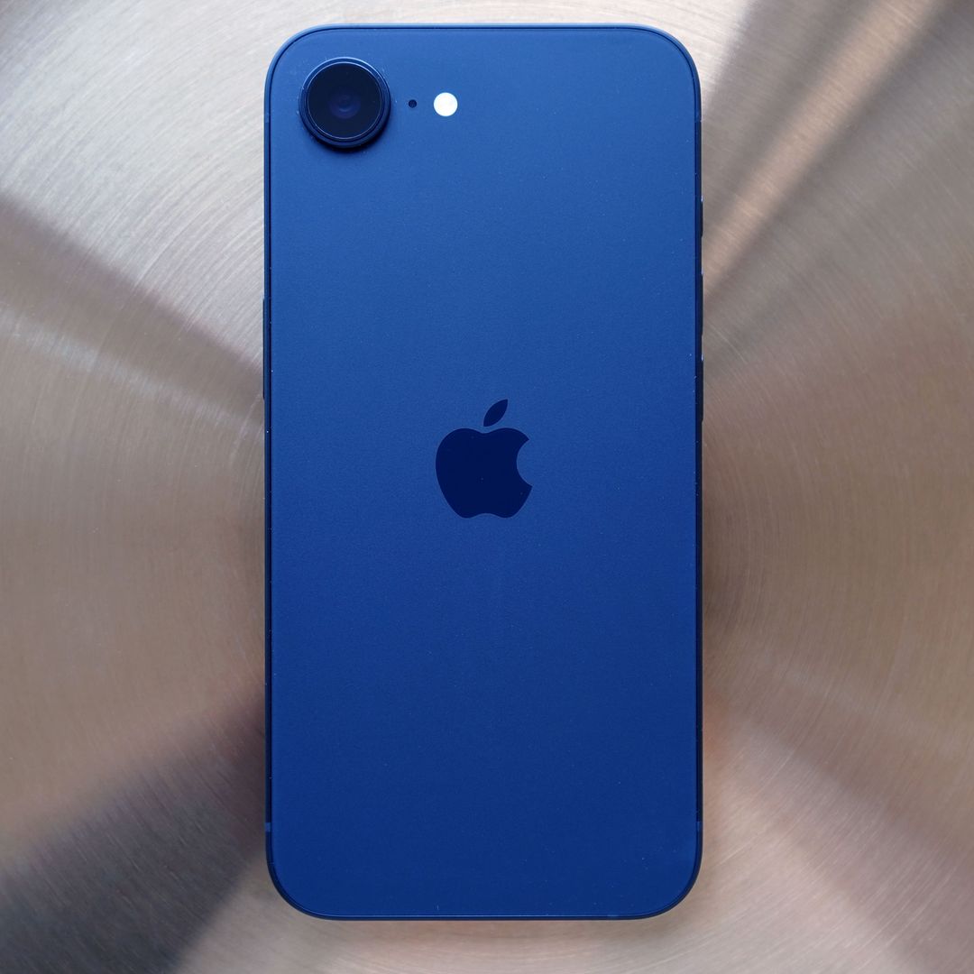 Probamos el iPhone 16e, el iPhone más barato y más recomendable