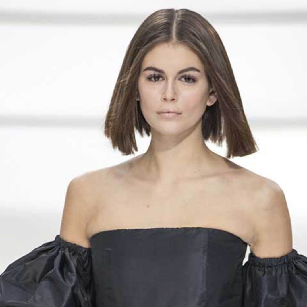 Es oficial, Kaia Gerber se pasa al 'club de las rubias' con el look surfero más favorecedor