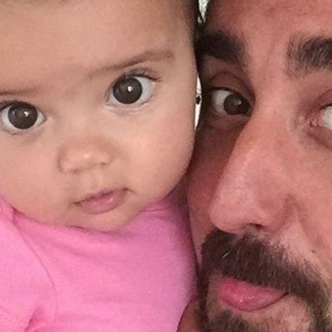 El 'selfie' de Álex Ubago con la niña de sus ojos