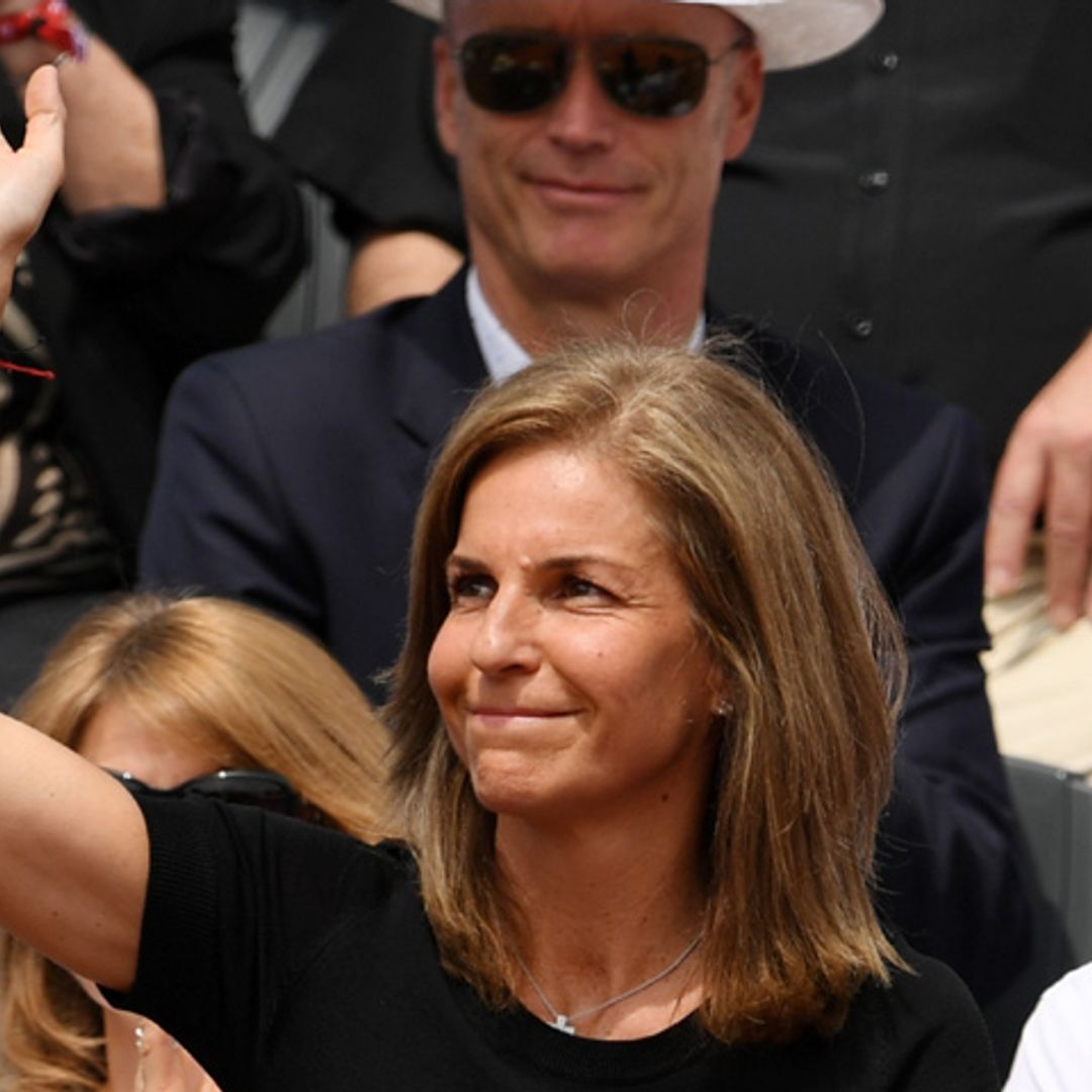 Arantxa Sánchez Vicario, ovacionada en Roland Garros mientras se conocen nuevos datos de su divorcio