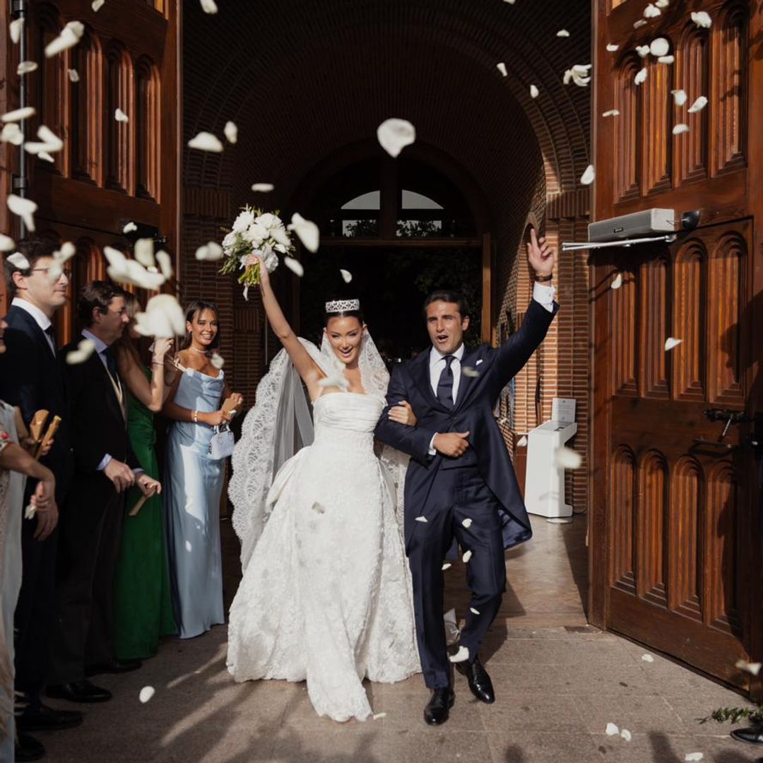 Los detalles de la boda de Carlota Cortina, nieta de Alicia Koplowitz, y Eugenio Gallego en Madrid