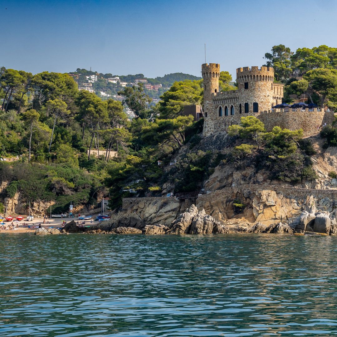 Una localidad de la Costa Brava famosa por sus playas y su marcha nocturna que debería serlo por todo lo demás