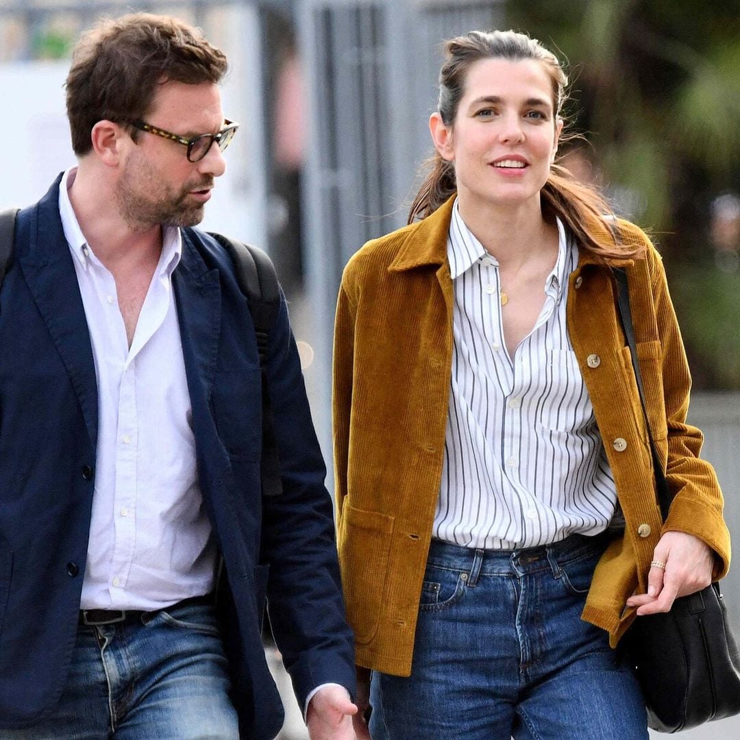 Carlota Casiraghi se apunta al estilo ‘casual chic’ para una cita romática