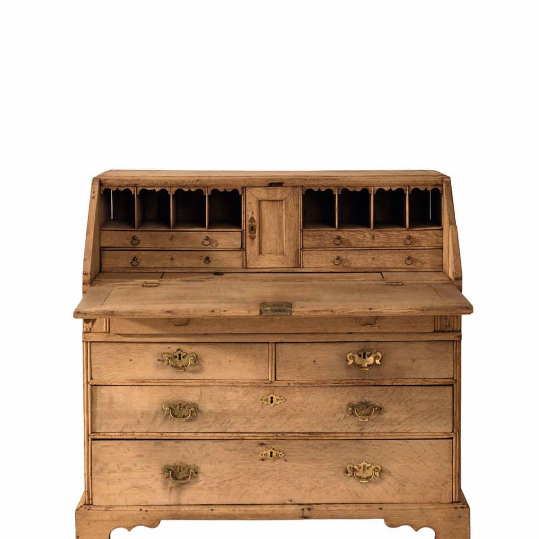 Escritorio holandés del siglo XIX,
de Rue Vintage 74 (2.970 €).