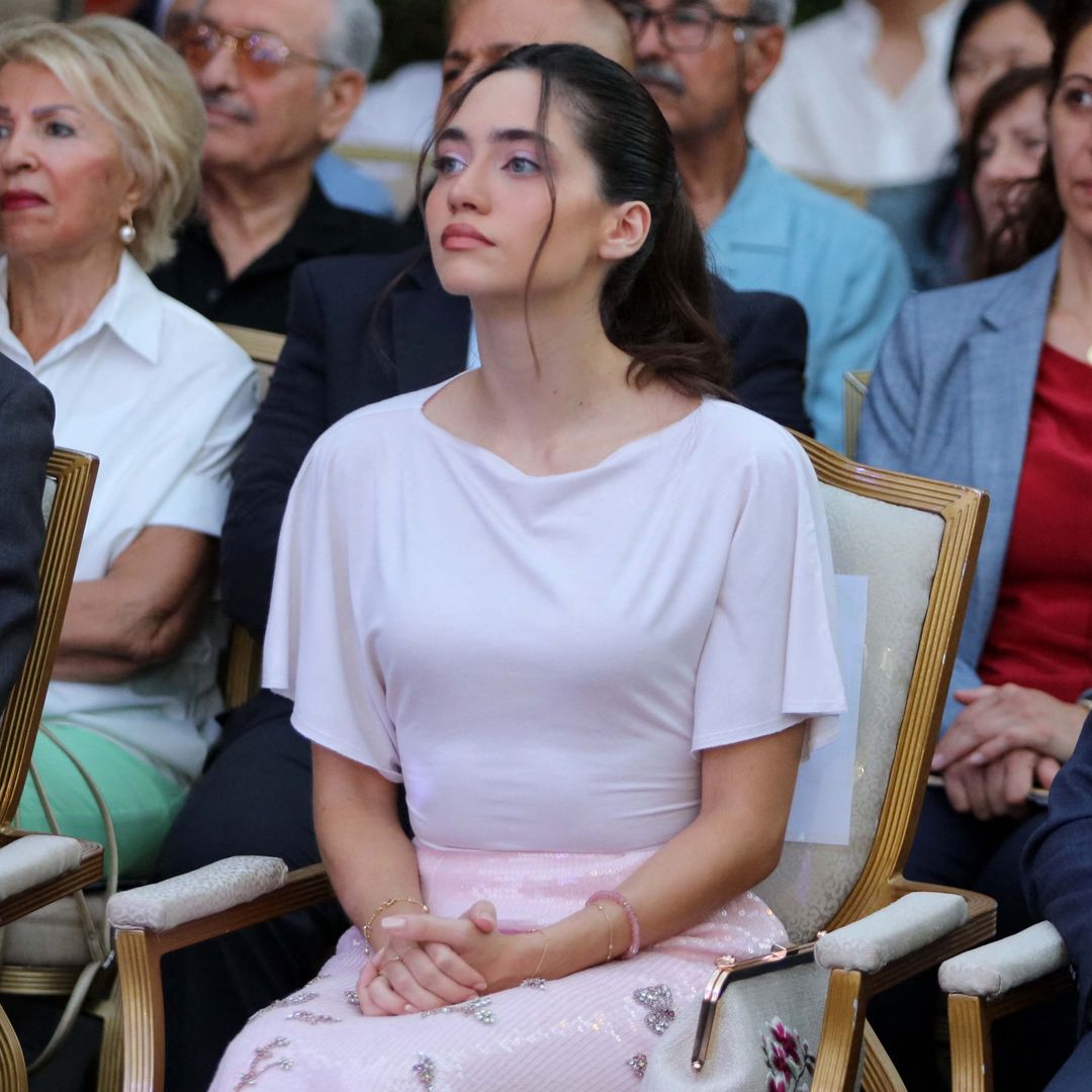 Una sobrina de Abdalá y Rania de Jordania da un paso al frente: descubre a la princesa de 20 años de la que todo el mundo habla