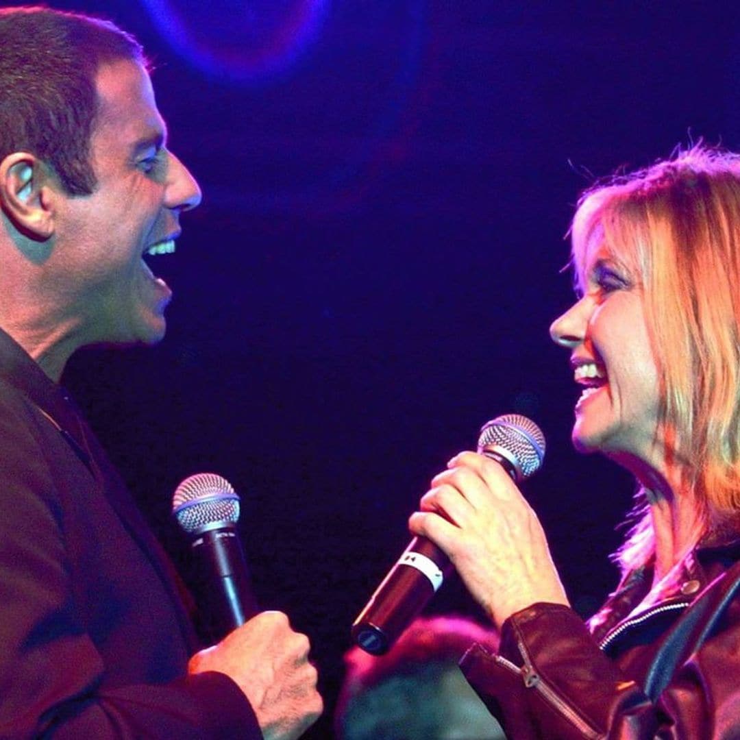 John Travolta y Olivia Newton-John: el beso que fue y el romance que nunca llegó a ser