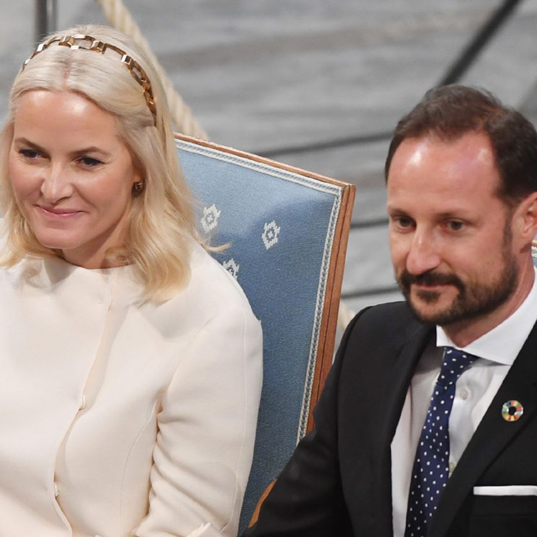 Mette Marit de Noruega reaparece en la entrega del Nobel de la Paz tras su relación con el 'Caso Epstein'