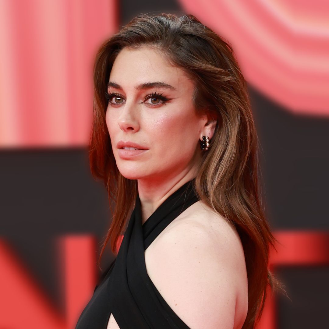 Sabemos el secreto del pelo sin frizz de Blanca Suárez, un ingrediente natural que restaura la hidratación