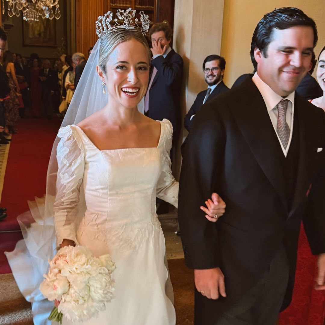 Mariana de Solís-Beaumont y O’Neill con Íñigo Ramirez de Cárdenas y Cabello de los Cobos, ambos procedentes de sagas aristocráticas, en su ceremonía
