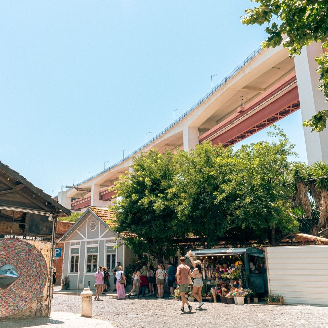 LX Factory, una antigua fábrica textil convertida en un espacio creativo en Lisboa