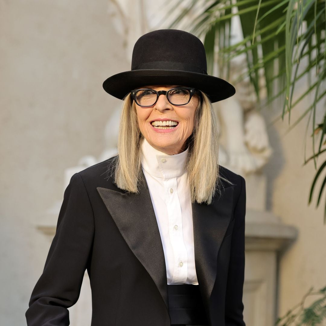 SAN MARINO, CALIFORNIA - 13 DE OCTUBRE: Diane Keaton asiste al desfile de Ralph Lauren SS23 en la Biblioteca Huntington, Colecciones de Arte y Jardines Botánicos el 13 de octubre de 2022 en San Marino, California. (Foto de Amy Sussman/Getty Images)