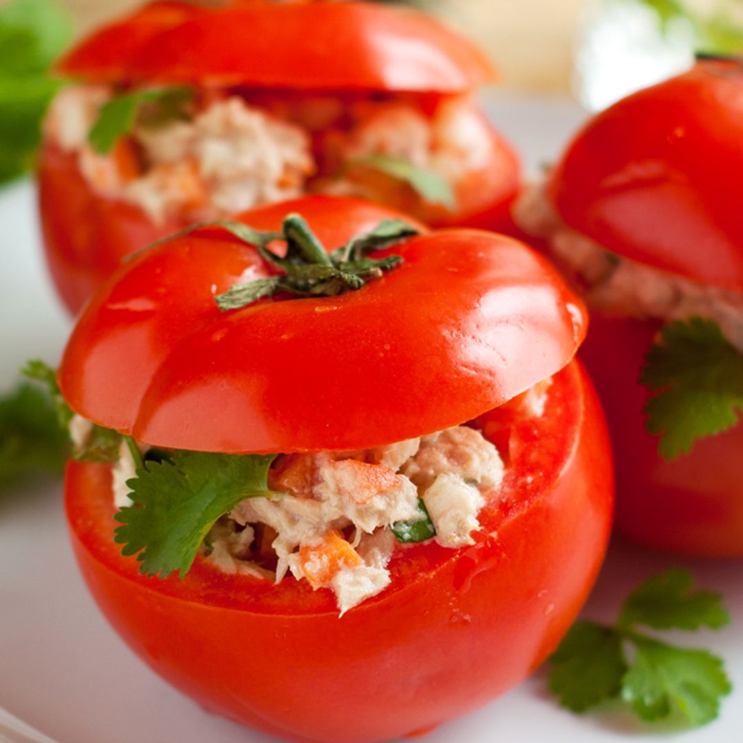 ¿Buscando recetas para cocinar tomates rellenos? ¡Aquí tienes 9!