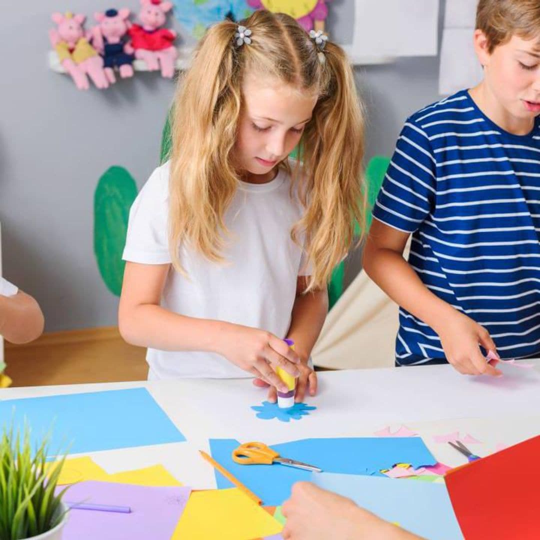 Cómo crear un volcán de papel en casa con estos sencillos pasos