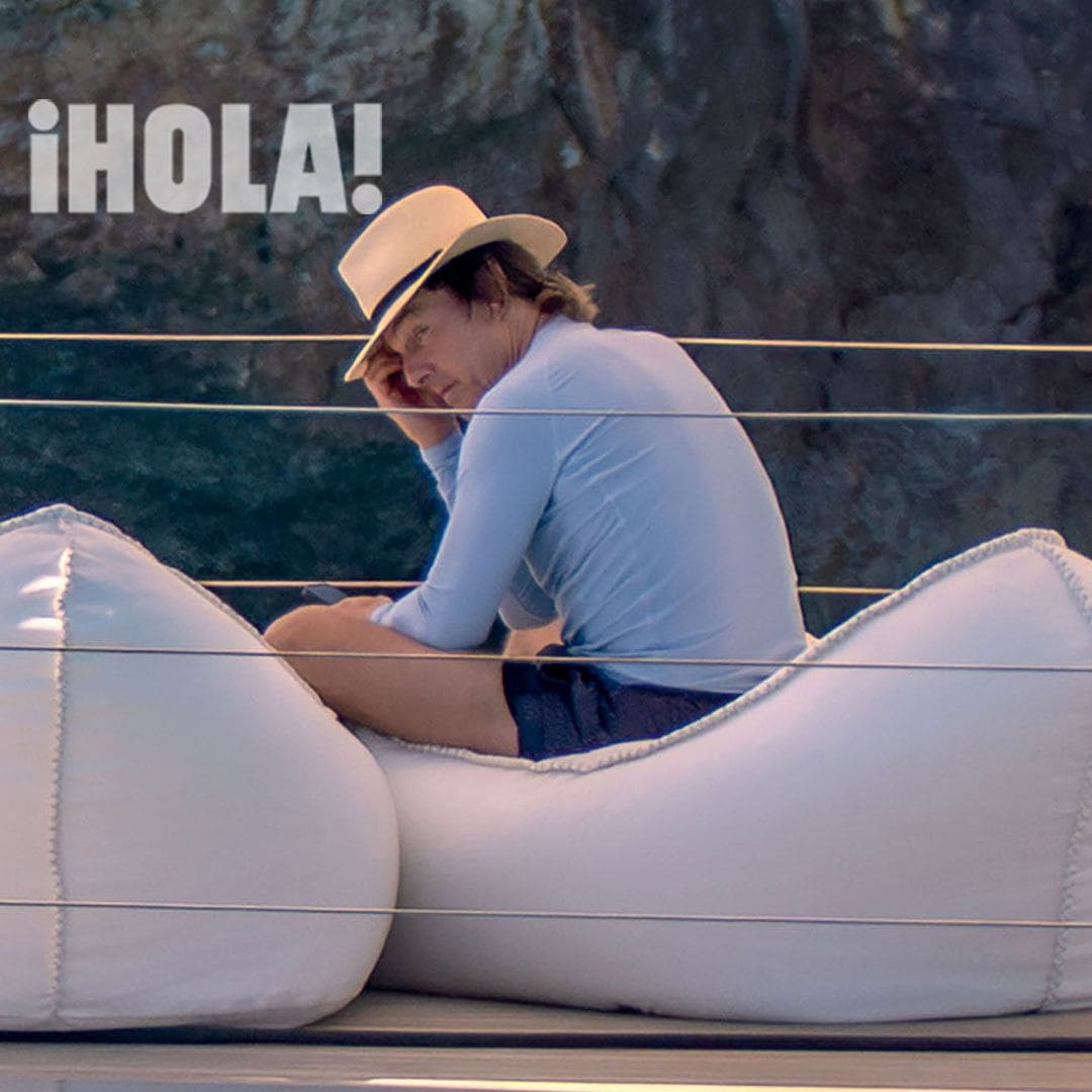 Tom Cruise con su sombrero