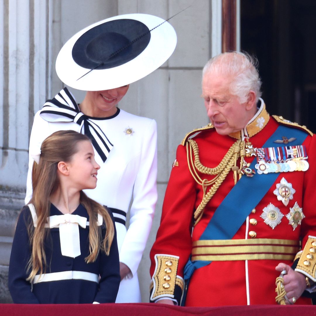 El rey Carlos envía un mensaje público a su nieta, la princesa Charlotte