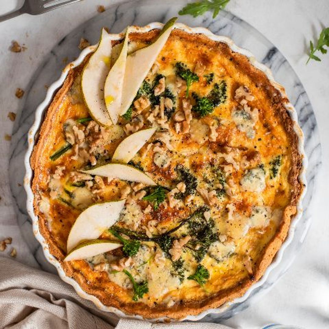 'Quiche' de queso azul con brócoli, pera y nueces