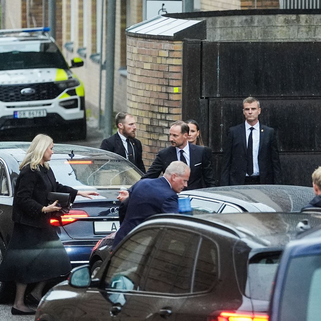 ÚLTIMA HORA. El féretro de Harald de Noruega ya está en el Palacio Real con su familia para ser despedido por toda la nación