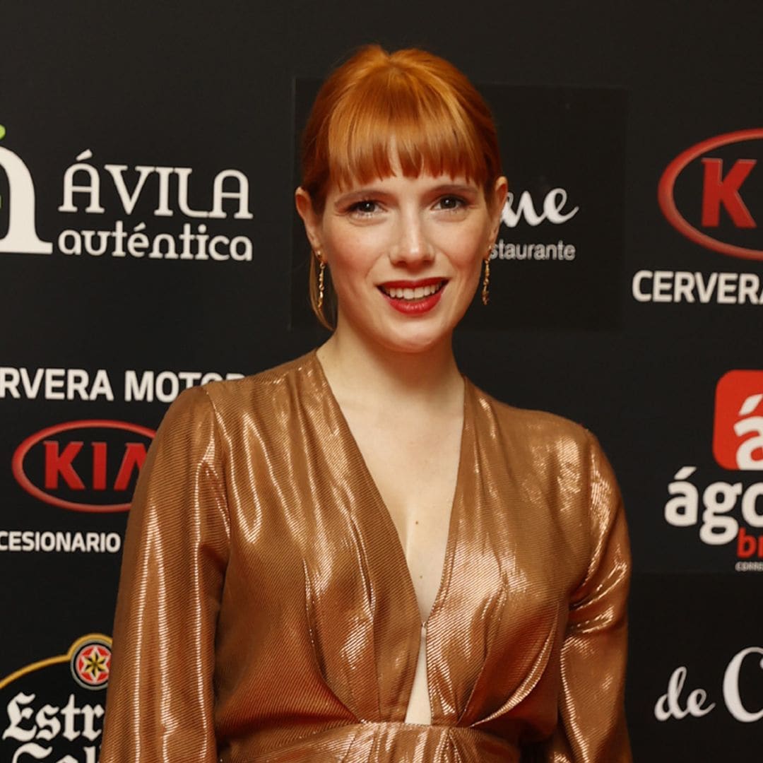 La gran noche de Diana Gómez: de la alfombra roja con su novio a la sorpresa de sus compañeras en 'Valeria'