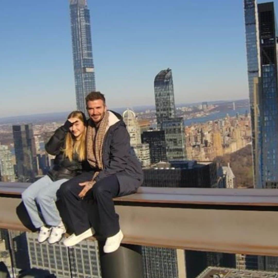 Las alucinantes imágenes de David Beckham y su hija de 12 años sentados en una viga a varios metros de altura