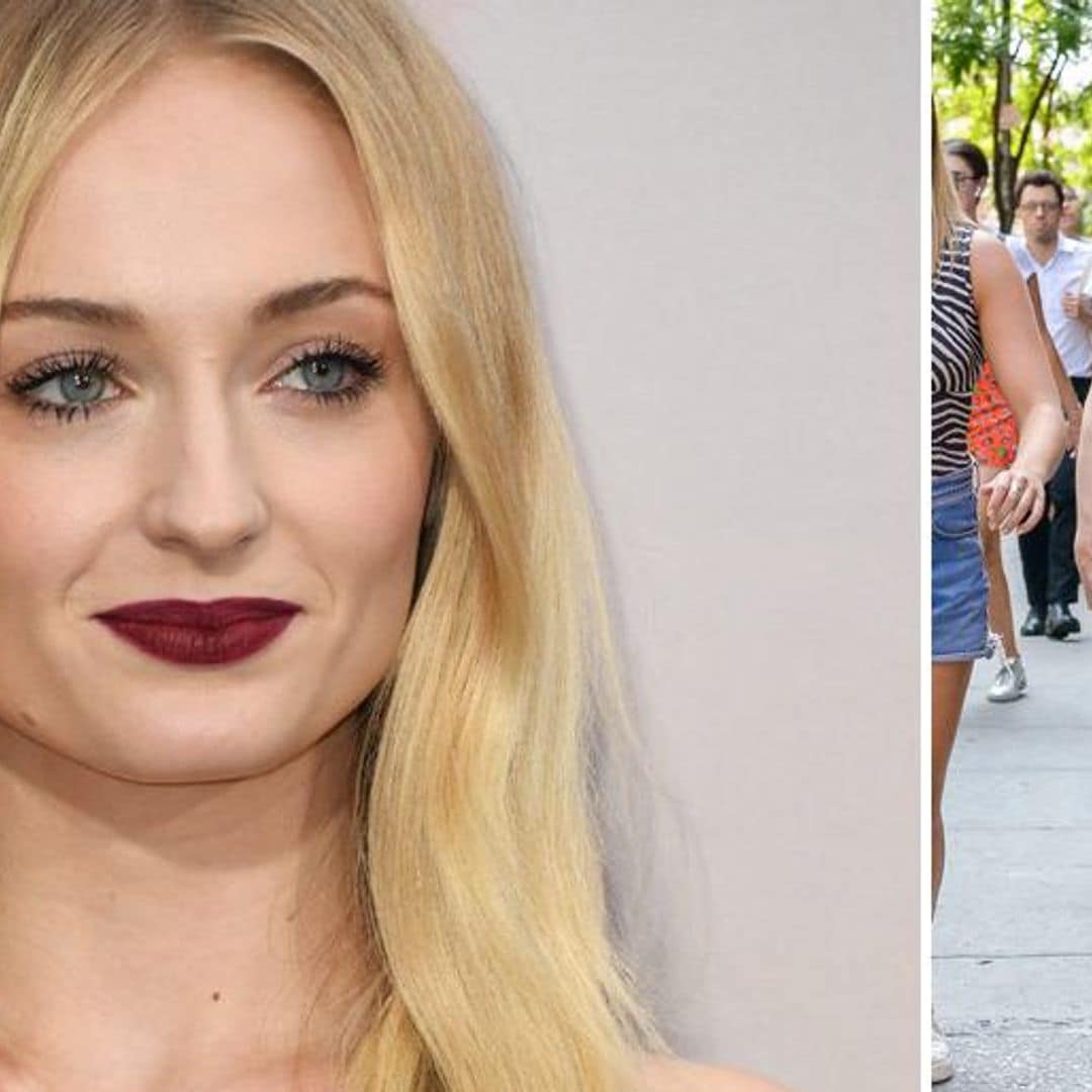 Construye músculos fuera del gimnasio como lo hace Sophie Turner