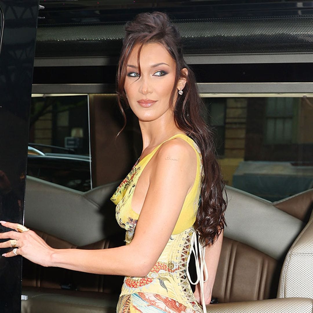 Bella Hadid, la nueva reina del 'boho chic' con este maratón de looks para presentar su nuevo proyecto