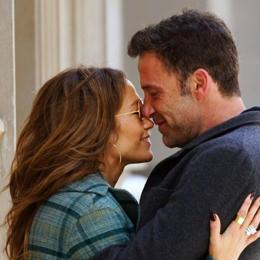 Jennifer Lopez y Ben Affleck: su beso de película en la vida real que ha dado la vuelta al mundo