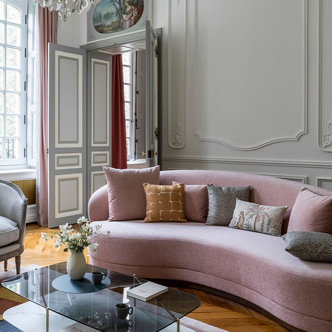 Un piso, en el corazón de París, donde la elegancia atemporal se fusiona con el diseño más moderno