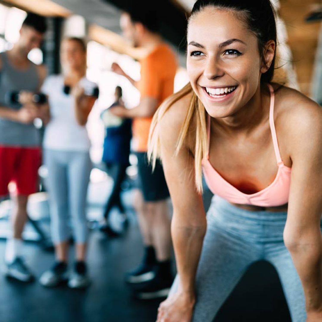 Este ejercicio es bueno para tu espalda y para tonificar tu core