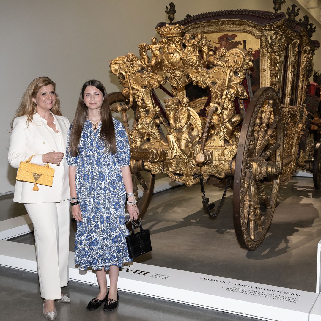 IMÁGENES EXCLUSIVAS: La princesa Isabel de Orleans, ahijada de Felipe VI, debuta a sus 13 años en la cumbre real de Lisboa