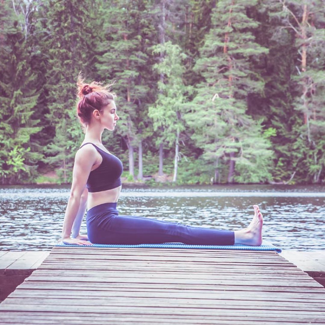 La asana de yoga que te ayuda a mejorar tu postura