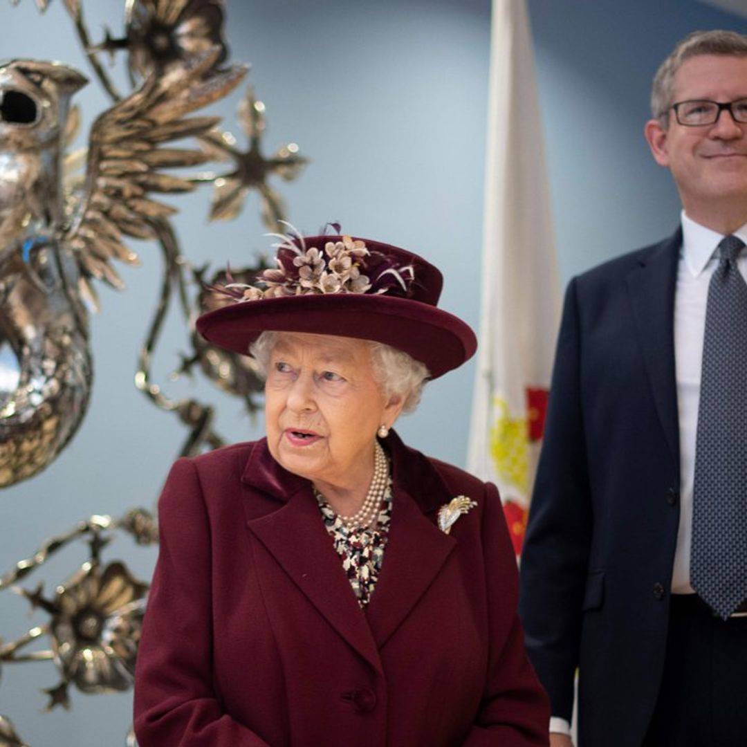 Llega a palacio Andrew Parker, el ex espía que tendrá que desactivar la ‘bomba’ de Harry y Meghan