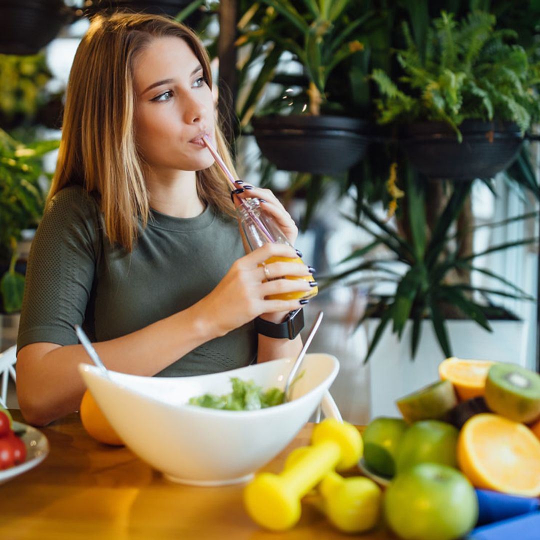 Los 12 alimentos que sí te ayudan a quemar grasa (si los comes así)