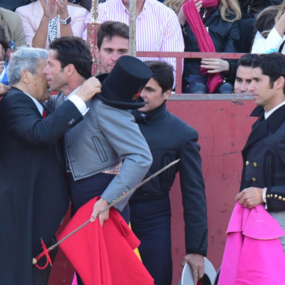 Emotivo y muy familiar: así ha sido el reencuentro de los Rivera en los ruedos para homenajear a su tío