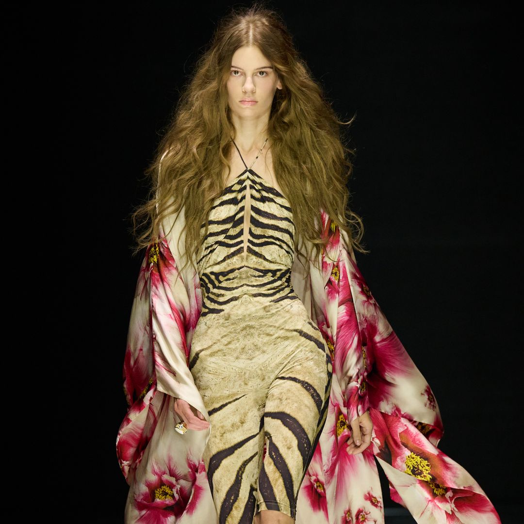 'Animal print' y todo el derroche de los 2000: Roberto Cavalli saca su lado más salvaje una vez más en Milán