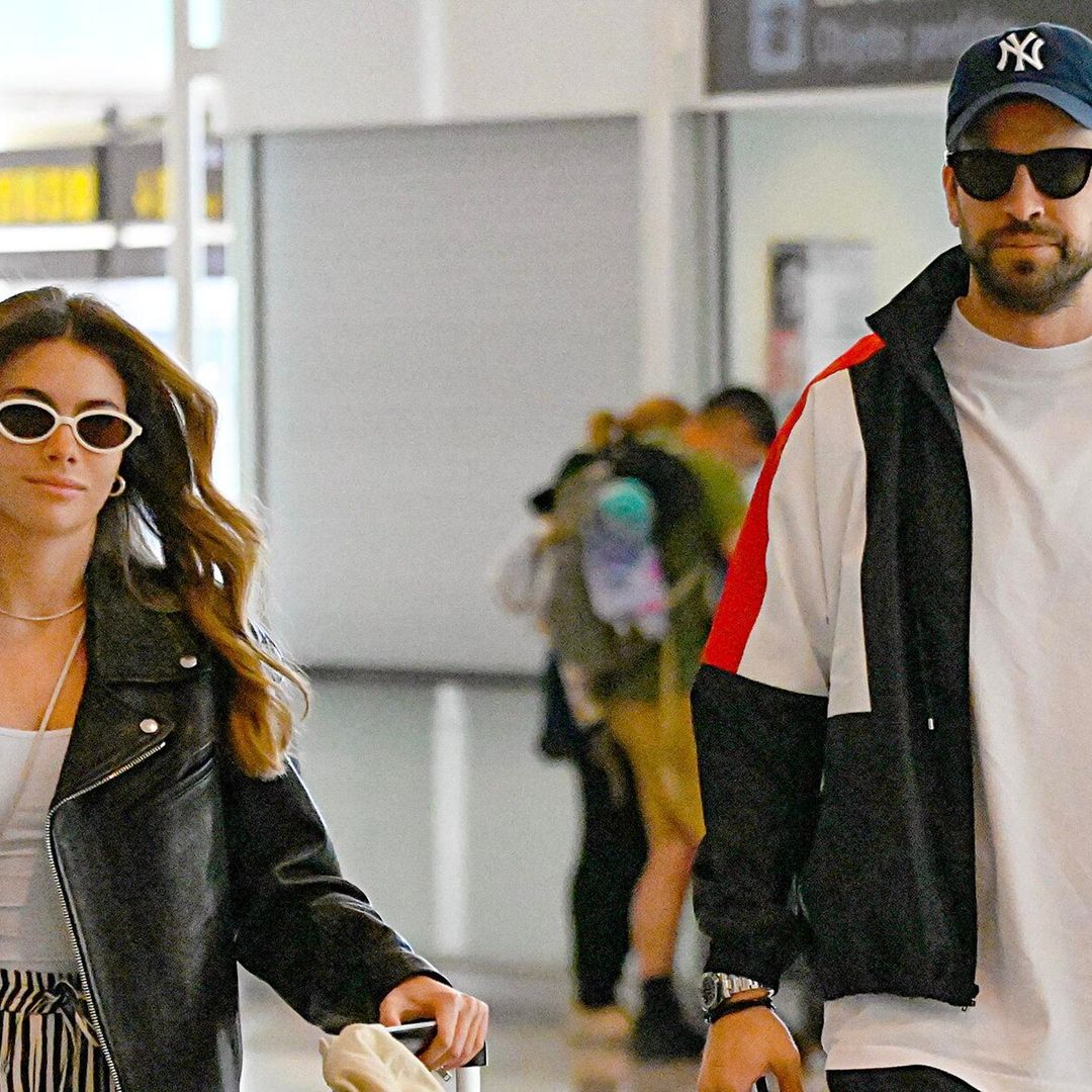 Gerard Piqué y Clara Chía viajan con estilo, tras celebrar el cumpleaños 25 de ella