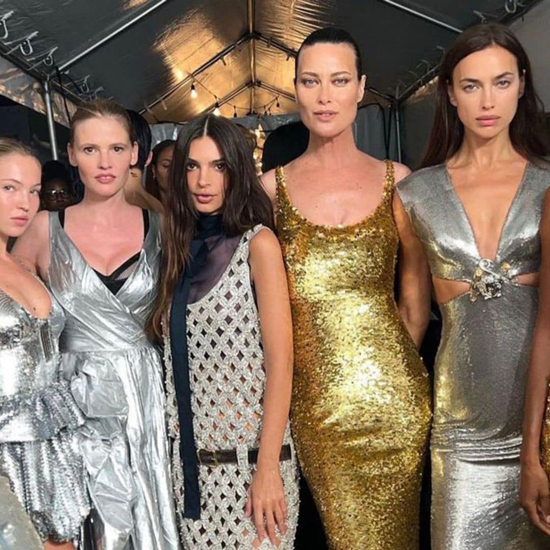 Linda, Irina, Meadow... Tres generaciones de supermodelos se encuentran sobre la pasarela