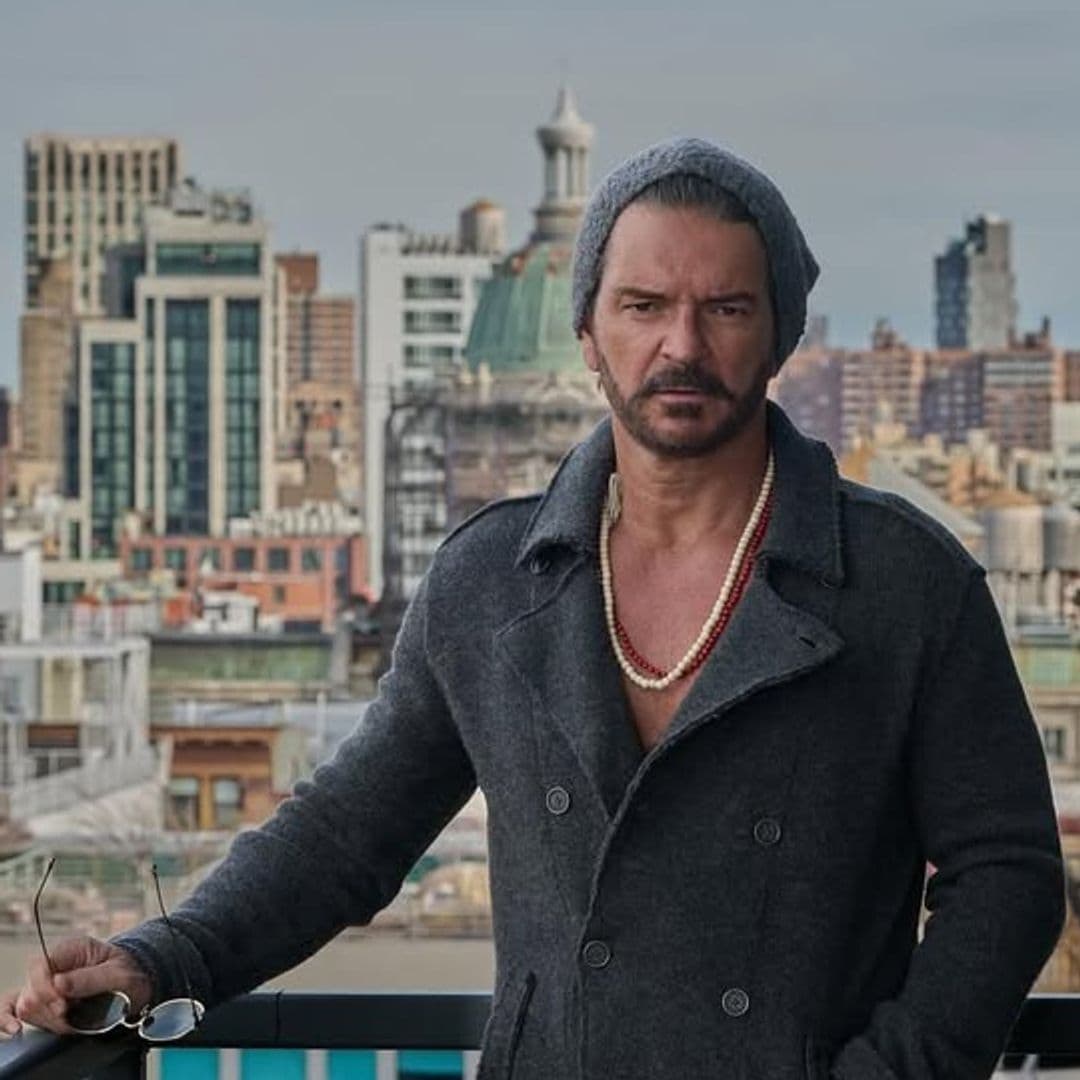 Ricardo Arjona se reencuentra con sus compañeros de la universidad 40 años después