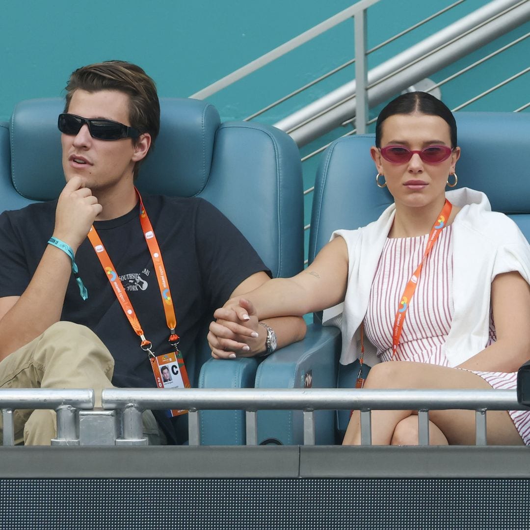 Millie Bobby Brown lleva el accesorio más español para el Miami Open
