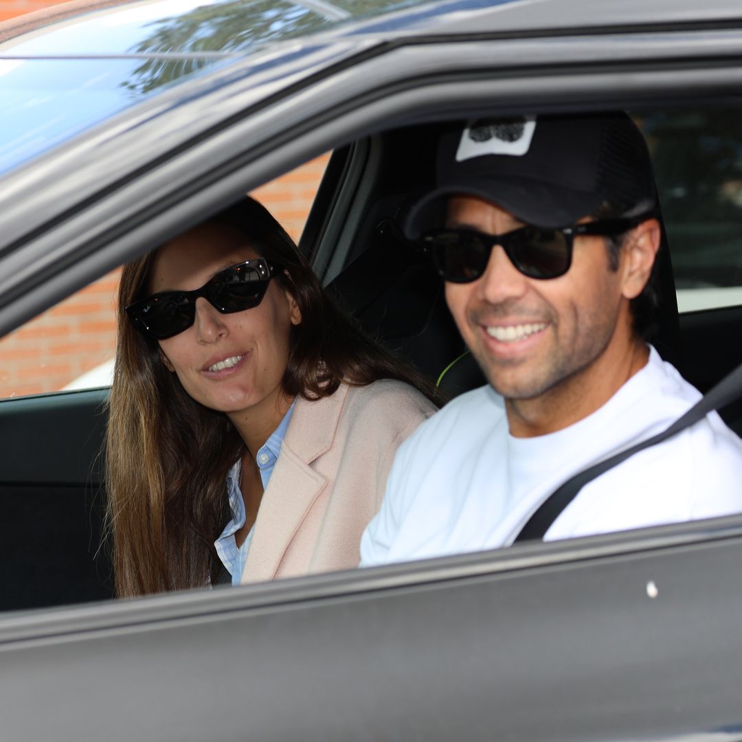 Ana Boyer y Fernando Verdasco abandonan el hospital con su hija: "Muy felices, la princesita de la familia"