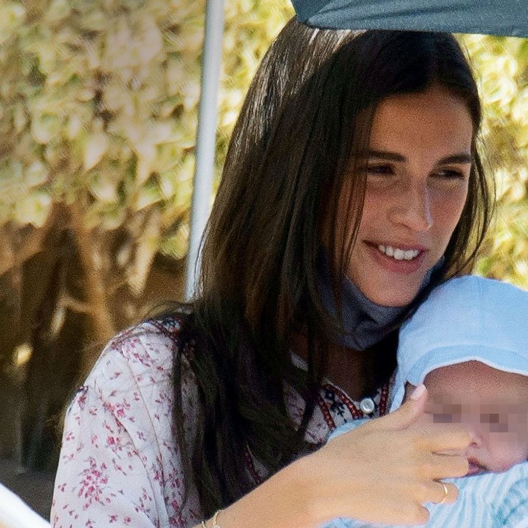 Sandra gago primeras fotografías con Darío, tres meses después de dar a luz