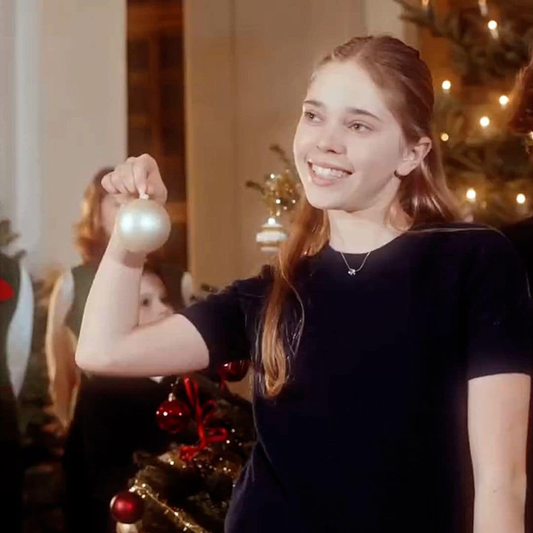 El vídeo más encantador de los 9 nietos de Silvia de Suecia decorando el palacio que muestra cómo han crecido