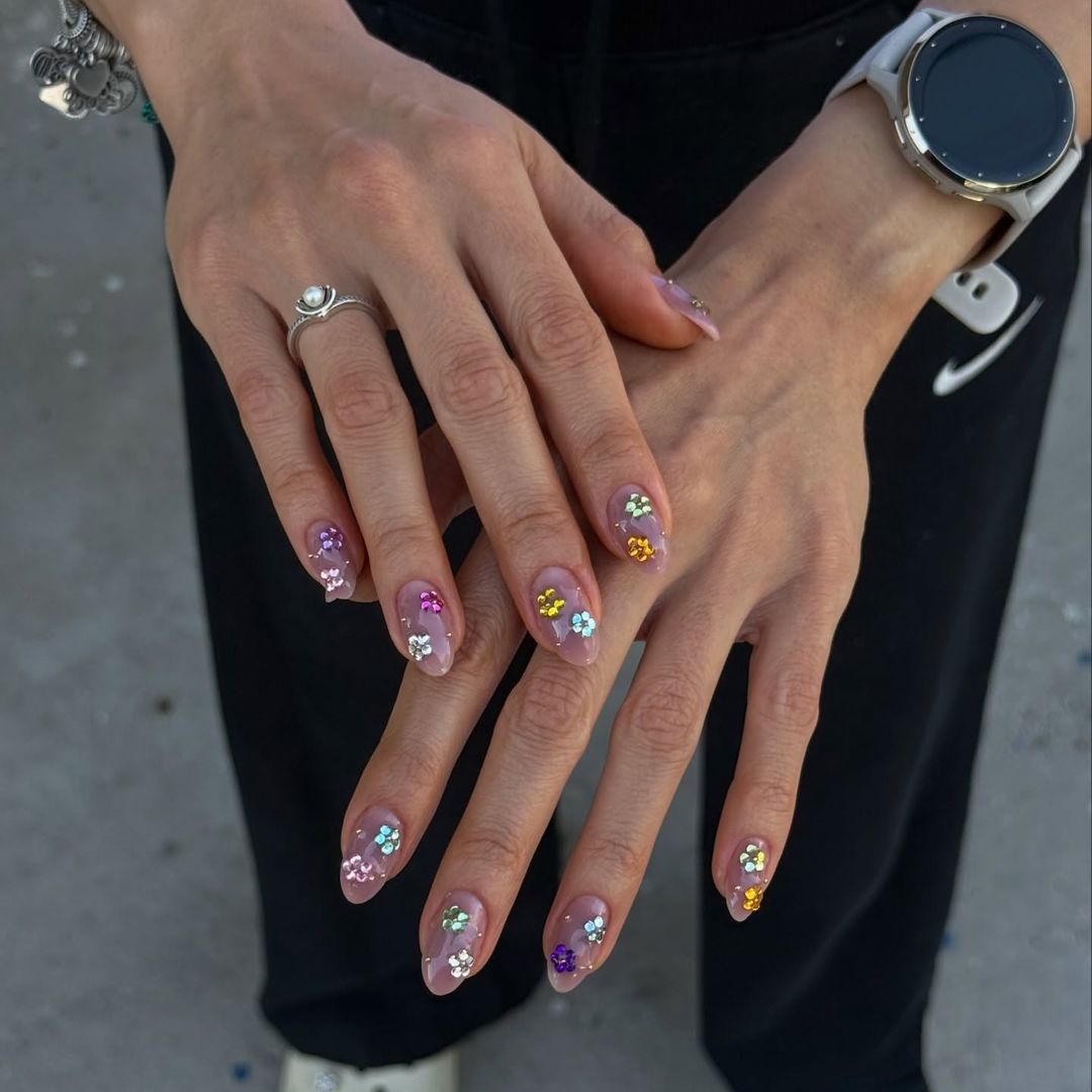 'Bedazzled nails': las uñas que están conquistando al internet