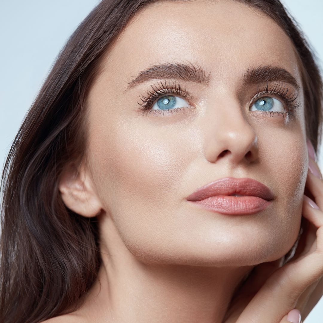 Carmen Peñas, experta en medicina-estética e influencer: “Este contorno de ojos reduce bolsas y eleva el párpado”