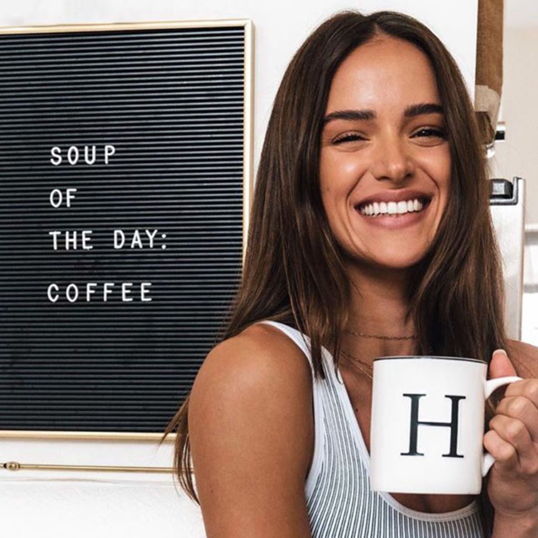 ¿Pasas muchas horas sentada? Esto es lo que hacen los dietistas para no engordar