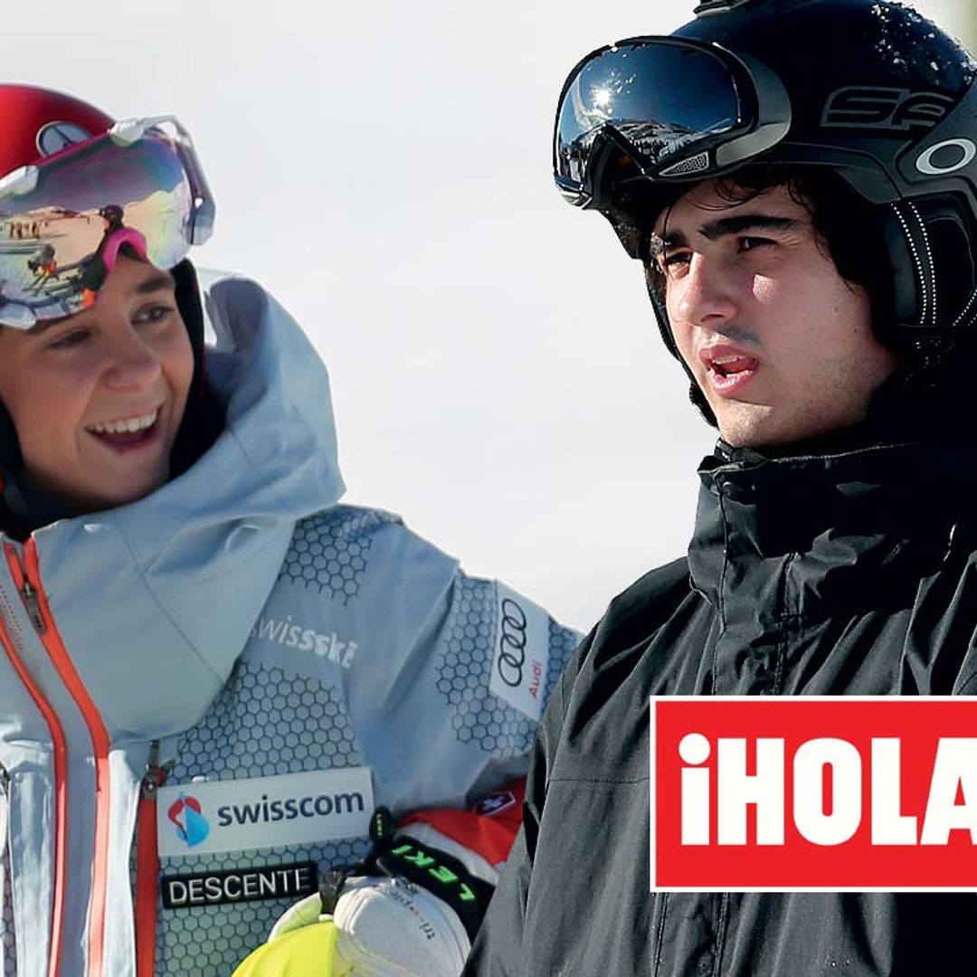 Mañana a la venta en ¡HOLA!: Victoria Federica y Jorge Bárcenas, el primer beso de la pareja del momento