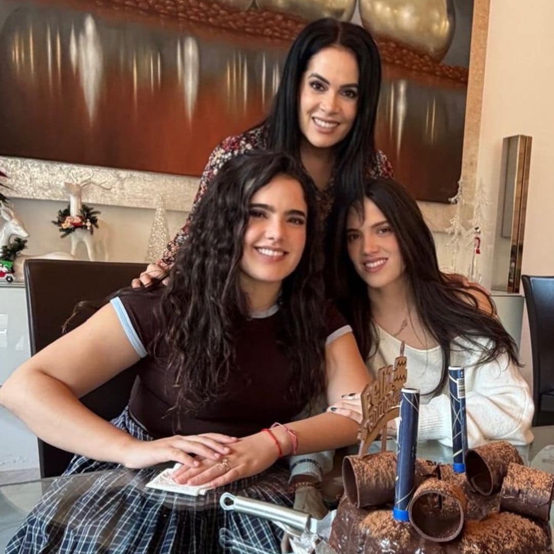 Alejandro Fernández y América Guinart celebran el cumpleaños de sus hijas, Camila y América